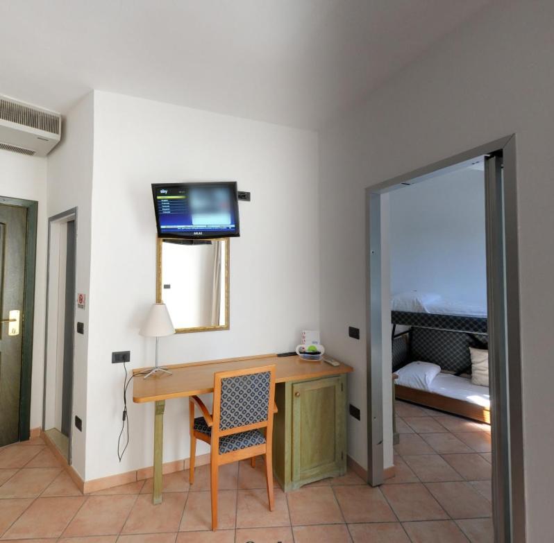 Hotel Plaza Llido Degli Estensi Chambre photo