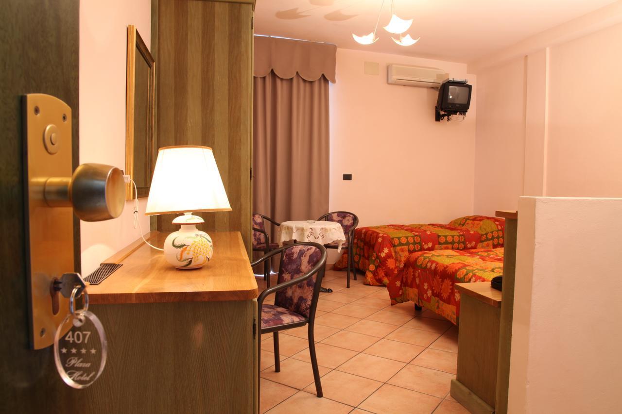Hotel Plaza Llido Degli Estensi Extérieur photo