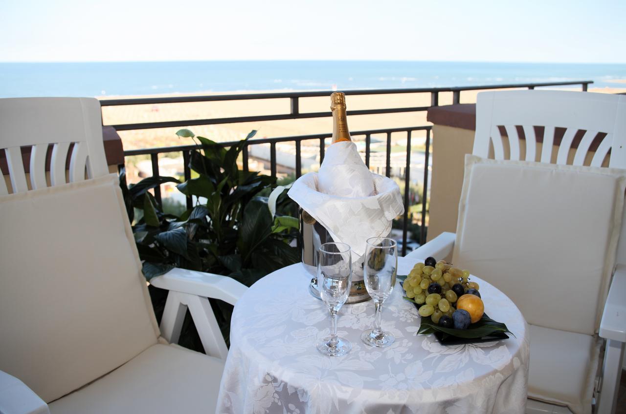 Hotel Plaza Llido Degli Estensi Extérieur photo