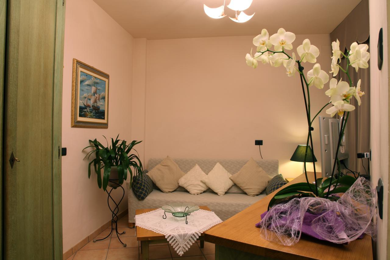 Hotel Plaza Llido Degli Estensi Extérieur photo