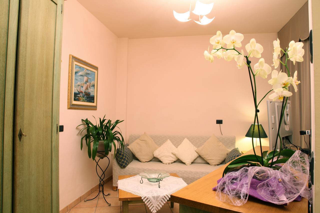 Hotel Plaza Llido Degli Estensi Extérieur photo