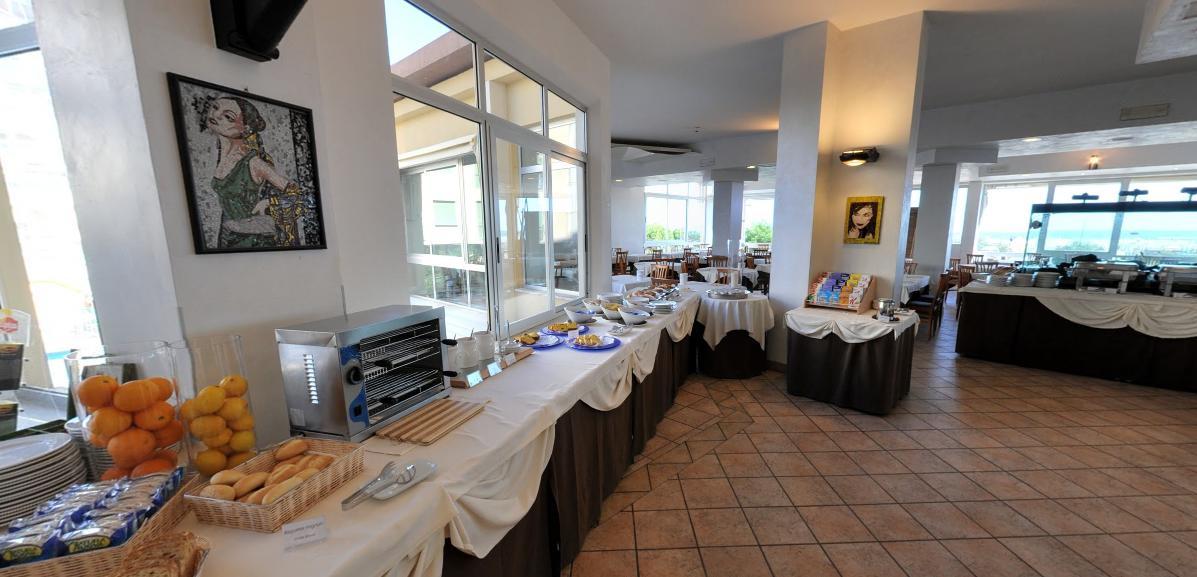 Hotel Plaza Llido Degli Estensi Extérieur photo